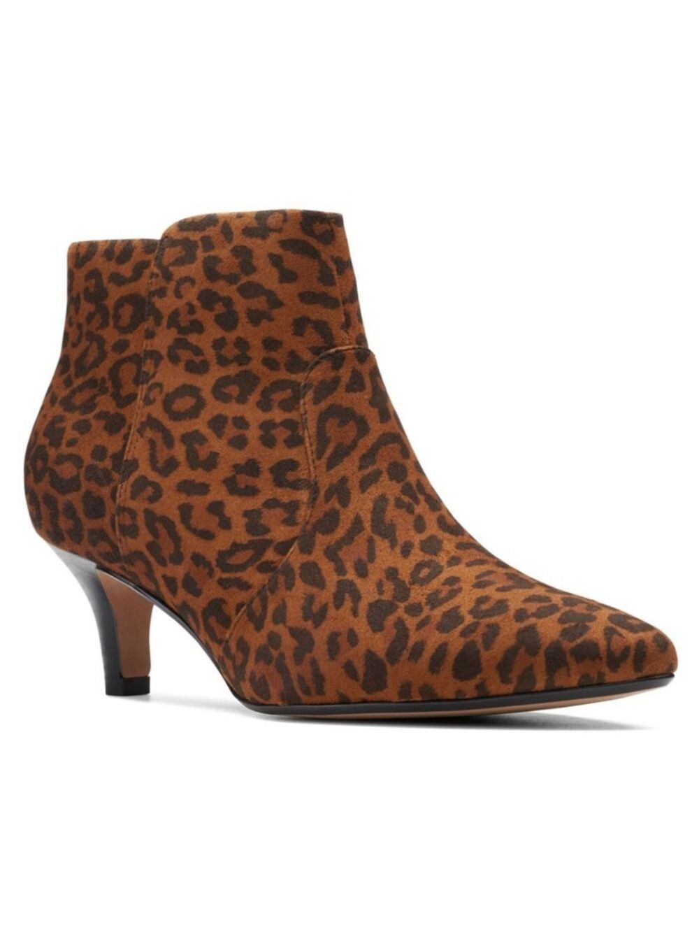 NWT Clarks Linvale Judith Leopard Print Pointed Toe Ankle Booties, Size 8W